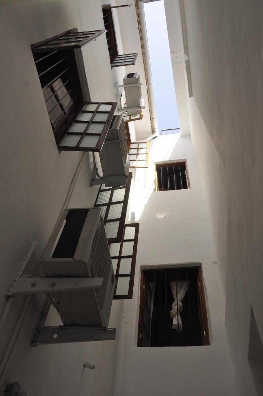 Hostel Stone Town House