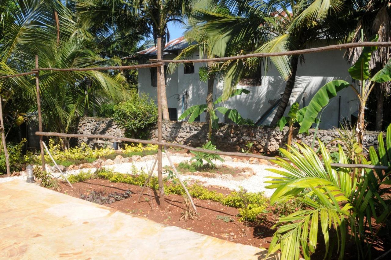 Maisha Marefu Kiwengwa (Zanzibar)
