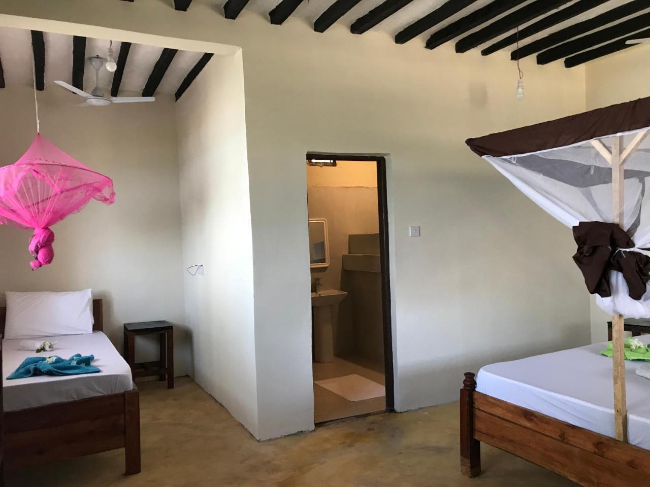Summer Hotel