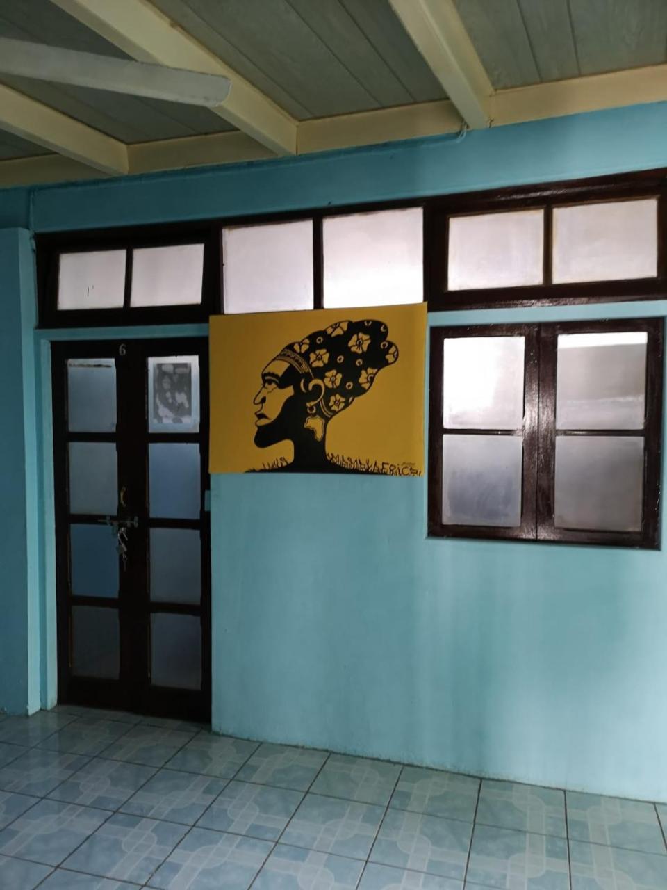 Bottoms Up Hostel Zanzibar