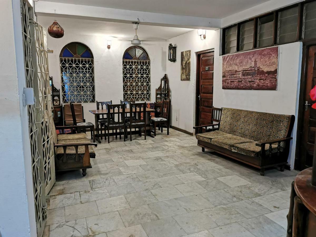 Crown Zanzibar