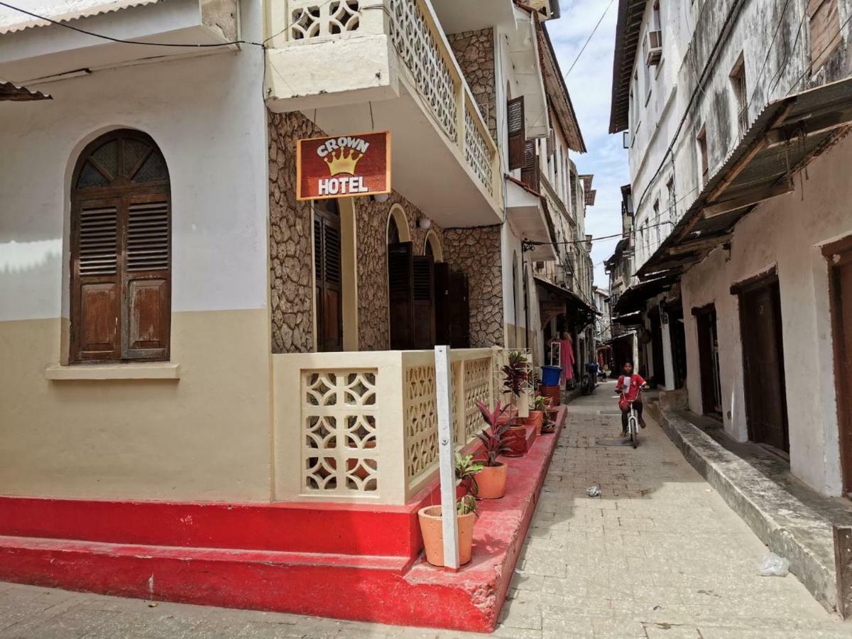 Crown 2* Zanzibar