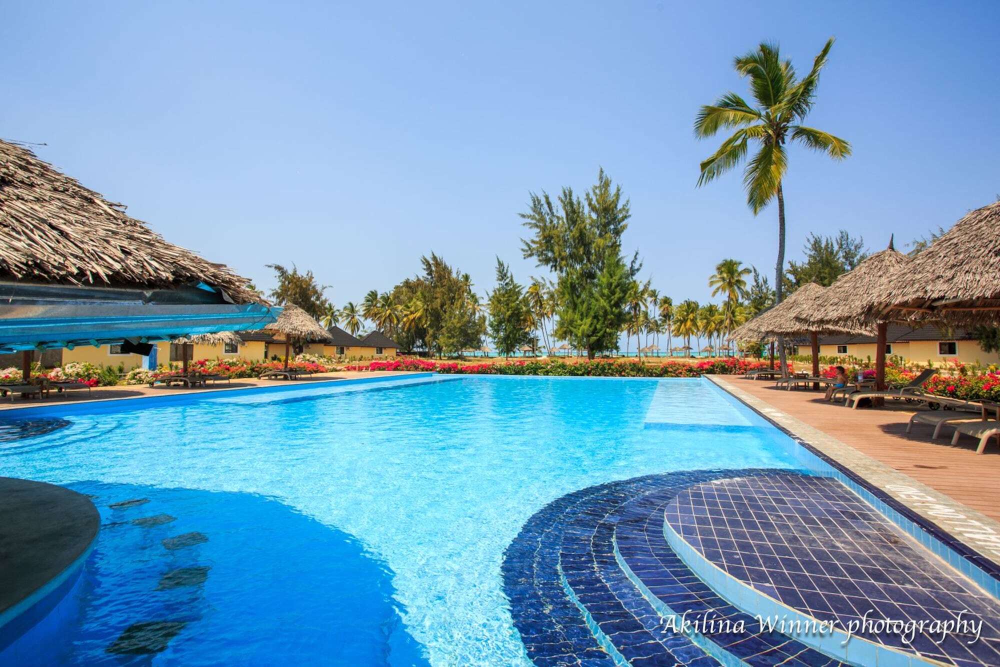 Khulala Ocean Blue Bungalows Hotel 3*