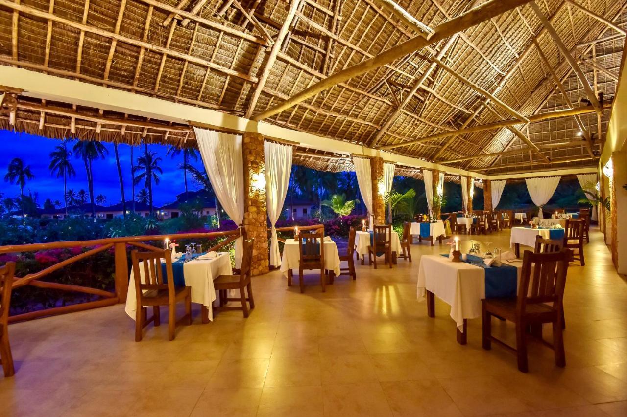 Hotel The Sands Bwejuu