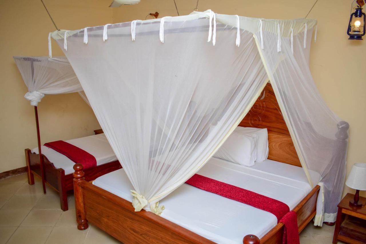 Hotel Amaan Ocean Kihinani 3*