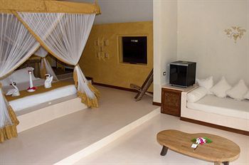 Gold Zanzibar House &