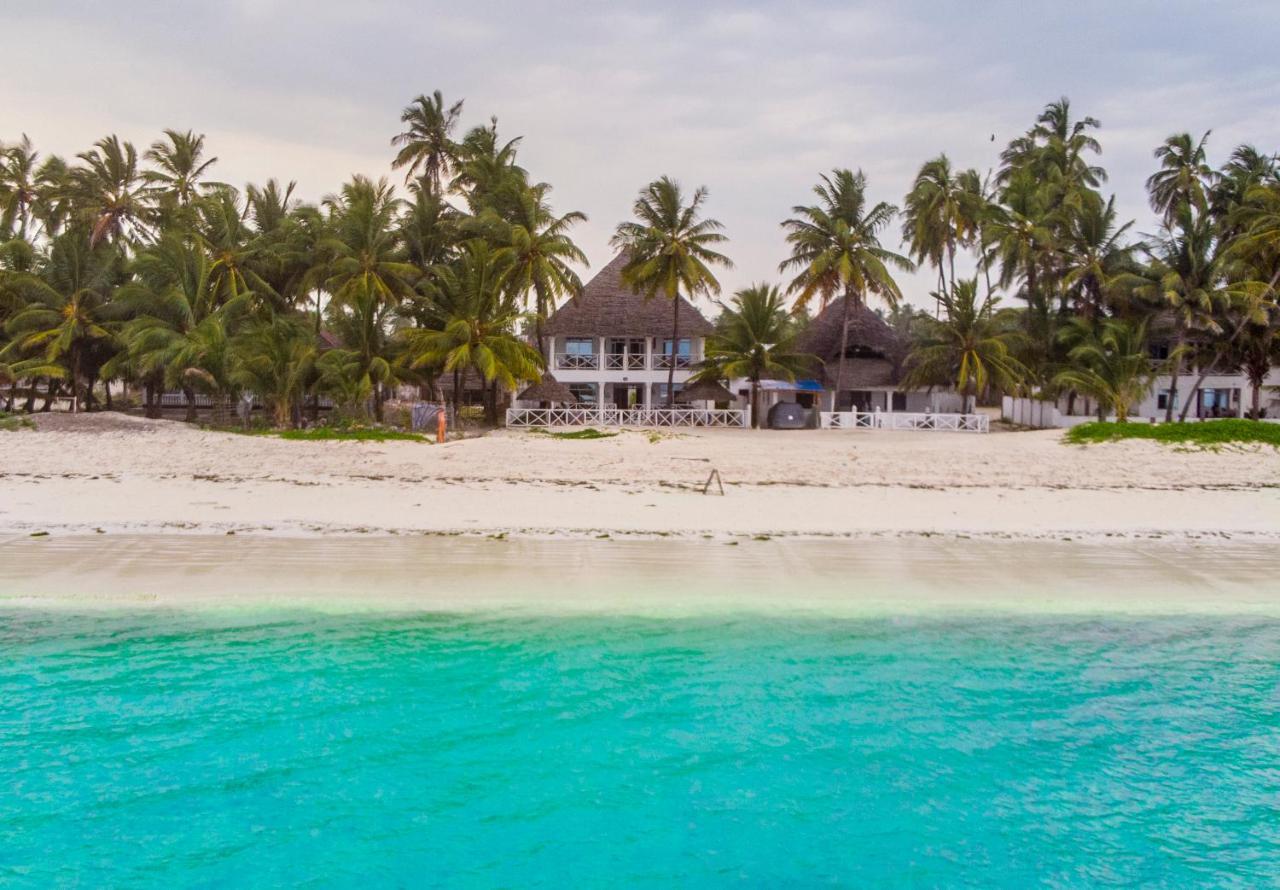 The African Paradise 3* Bwejuu