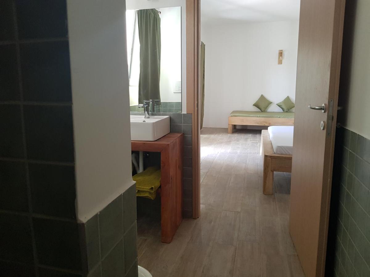 La Base Bed & Breakfast