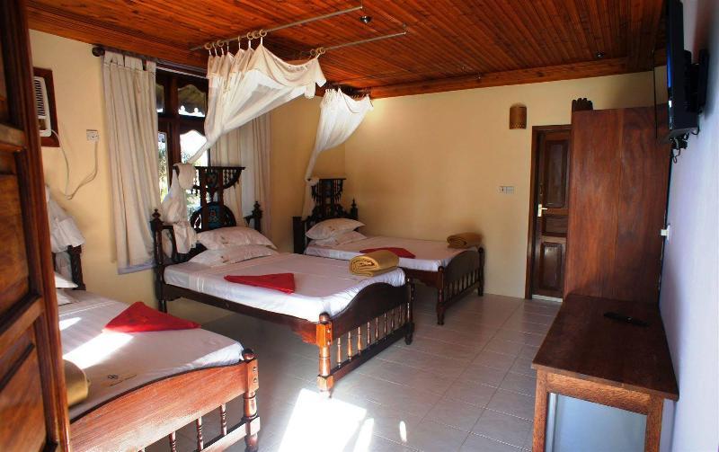 Smiles Hotel