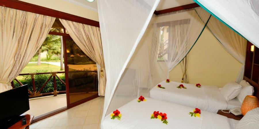 Ahg Maya Bay & 4* Michamvi Kae