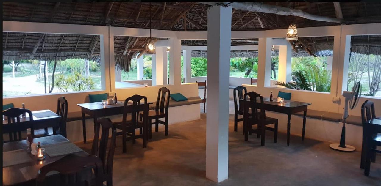 Kilimani Kwetu Beach Lodge Bwejuu